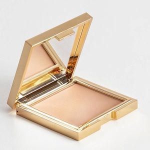 & Other Stories - powder - all skin type